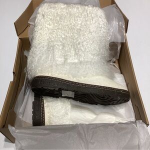 Bearpaw Casual Boots Women Boetis II Curly White Lamb Cow Hair 1294W Size 9